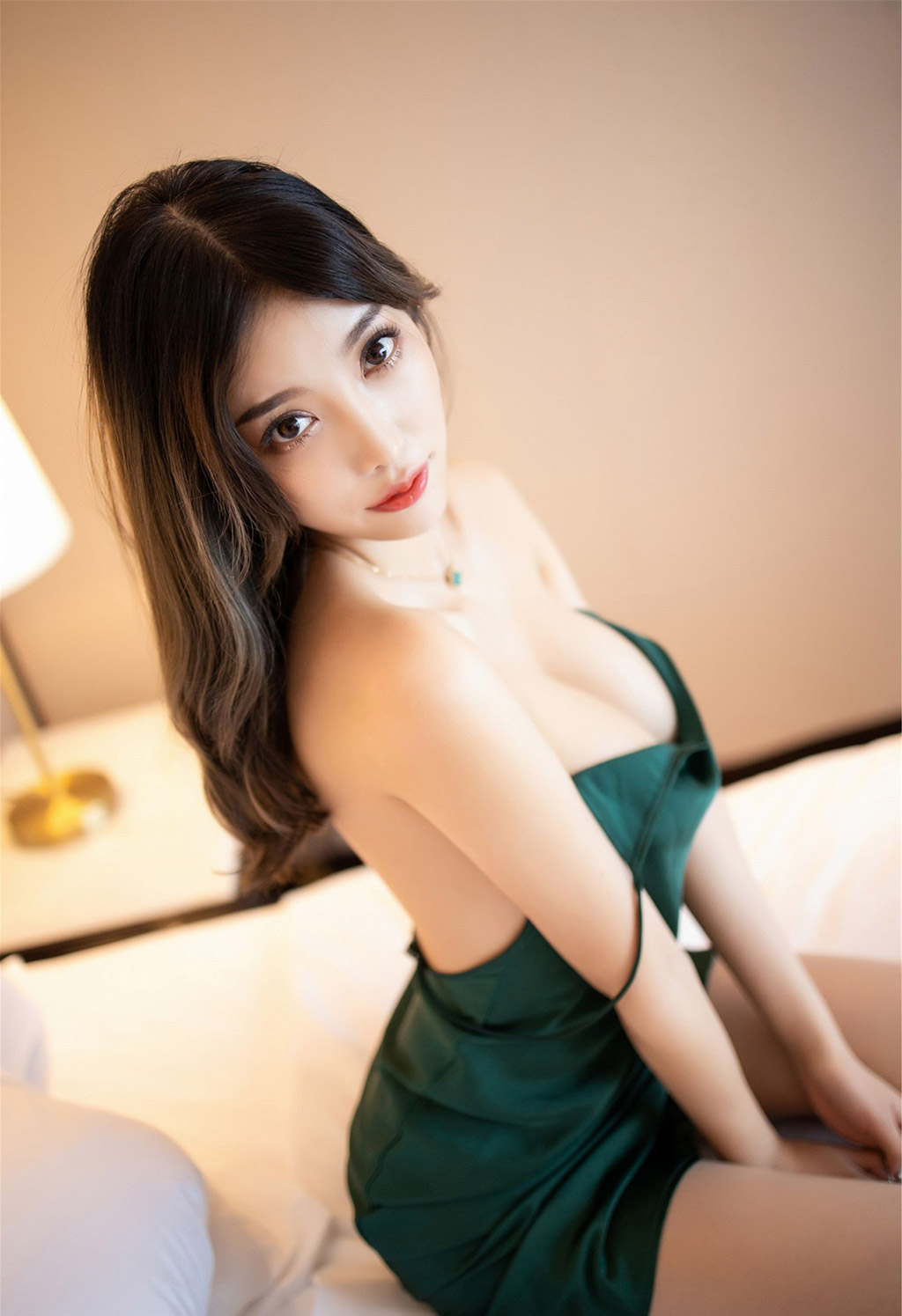 杨晨晨sugar灵动销魂的丝袜美腿魅惑