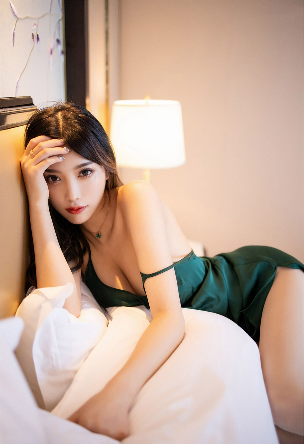 杨晨晨sugar灵动销魂的丝袜美腿魅惑