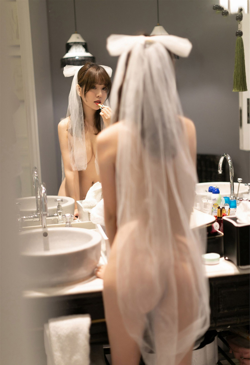 王雨纯镂空内衣与隐约透视薄纱系列