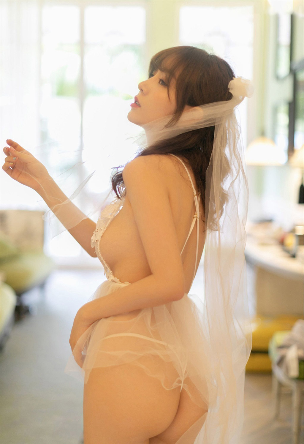 王雨纯镂空内衣与隐约透视薄纱系列