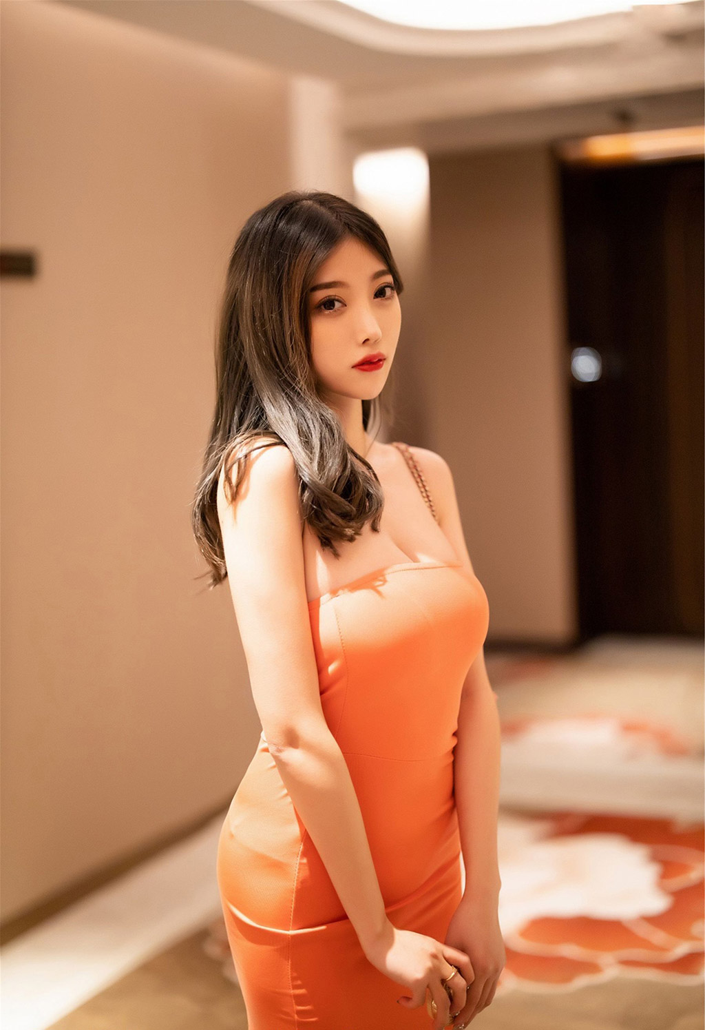 杨晨晨sugar极致销魂蕾丝丝袜美腿