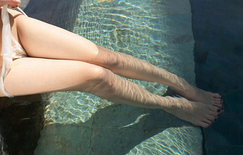 徐微微mia蕾丝的性感比基尼的诱惑