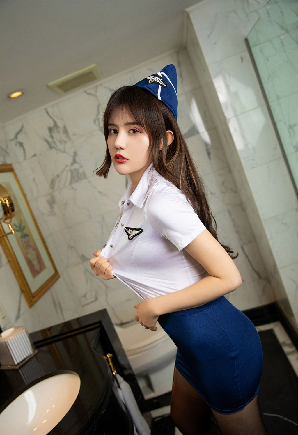 卓娅祺空姐制服黑丝内衣的魅惑诱人