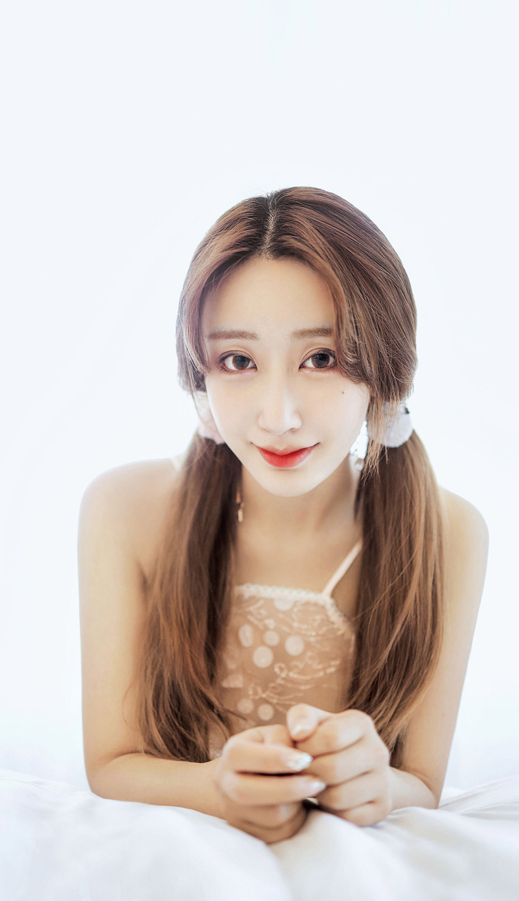 林子欣若有若无的半透内衣极致诱惑