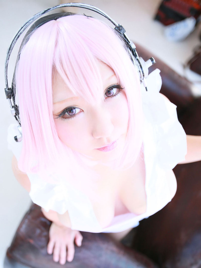 性感爆乳妹子双峰傲人