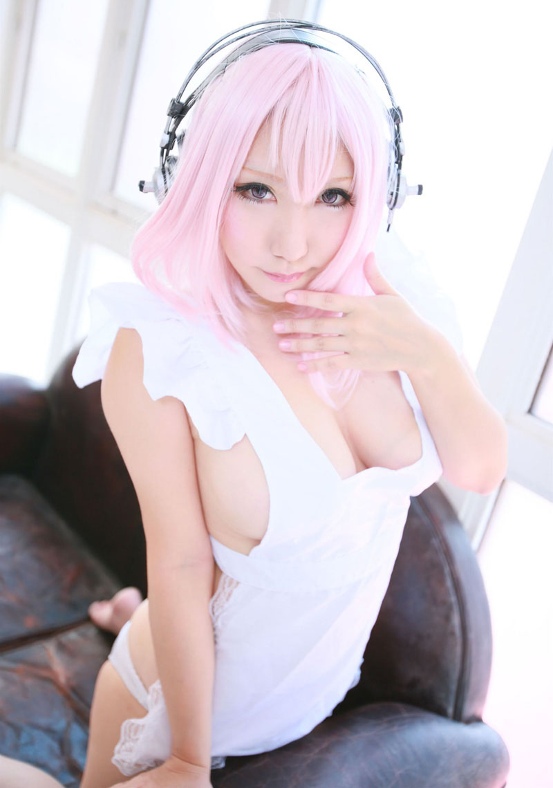 性感爆乳妹子双峰傲人