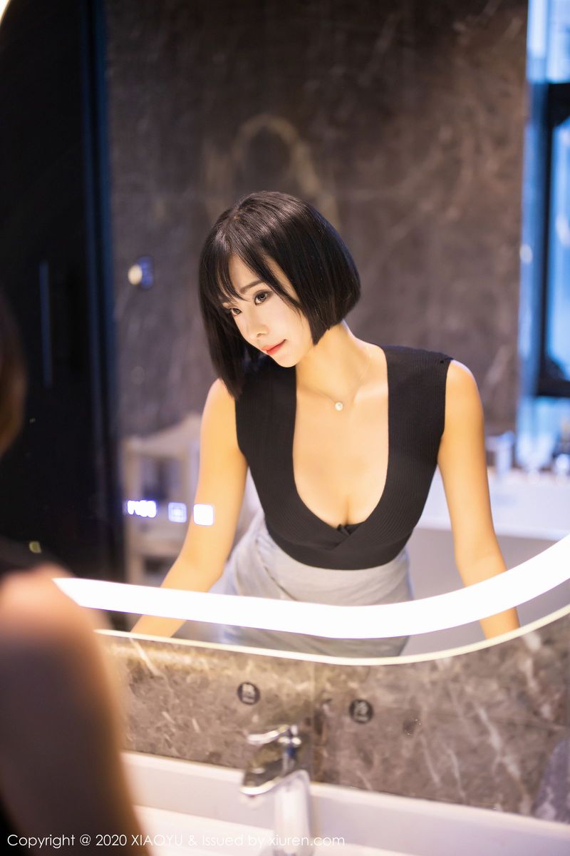 语画界美女模特刘艺蕾Ruita极致美腿红黑内衣视觉魅惑写真