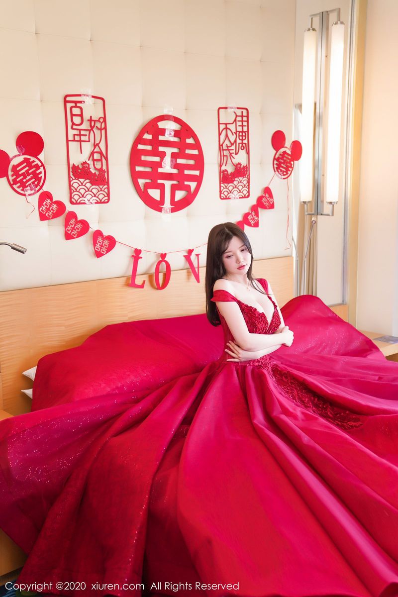 秀人网性感女神糯美子Mini童颜巨乳新娘主题大尺度诱惑写真