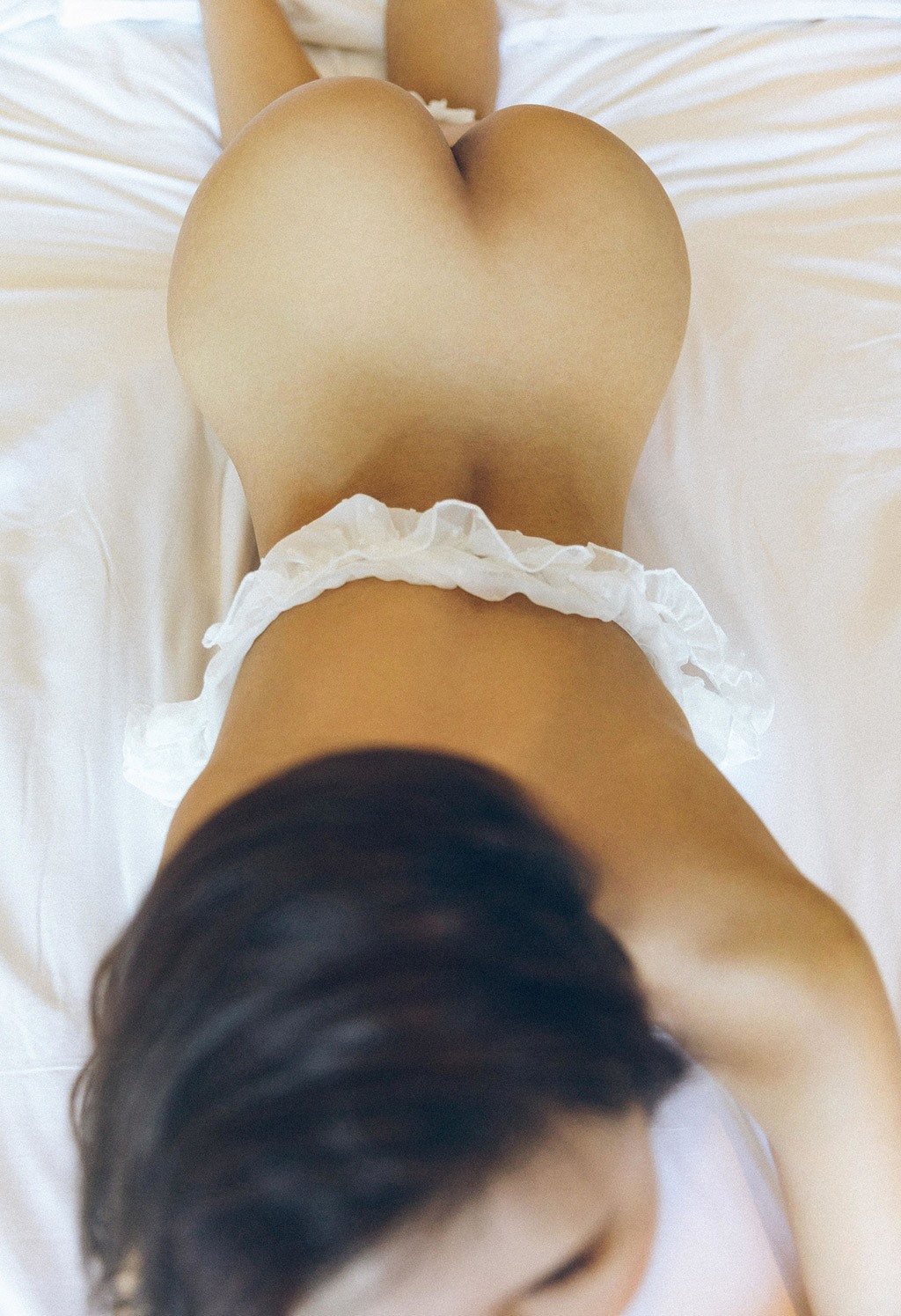 尹菲唯美不失性感的视觉冲击无可抵挡