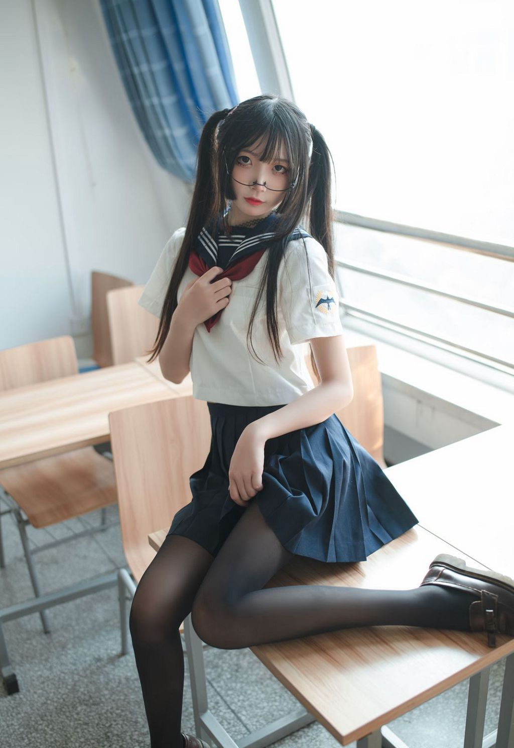 大尺度cosplay少女映画性感黑丝高清写真