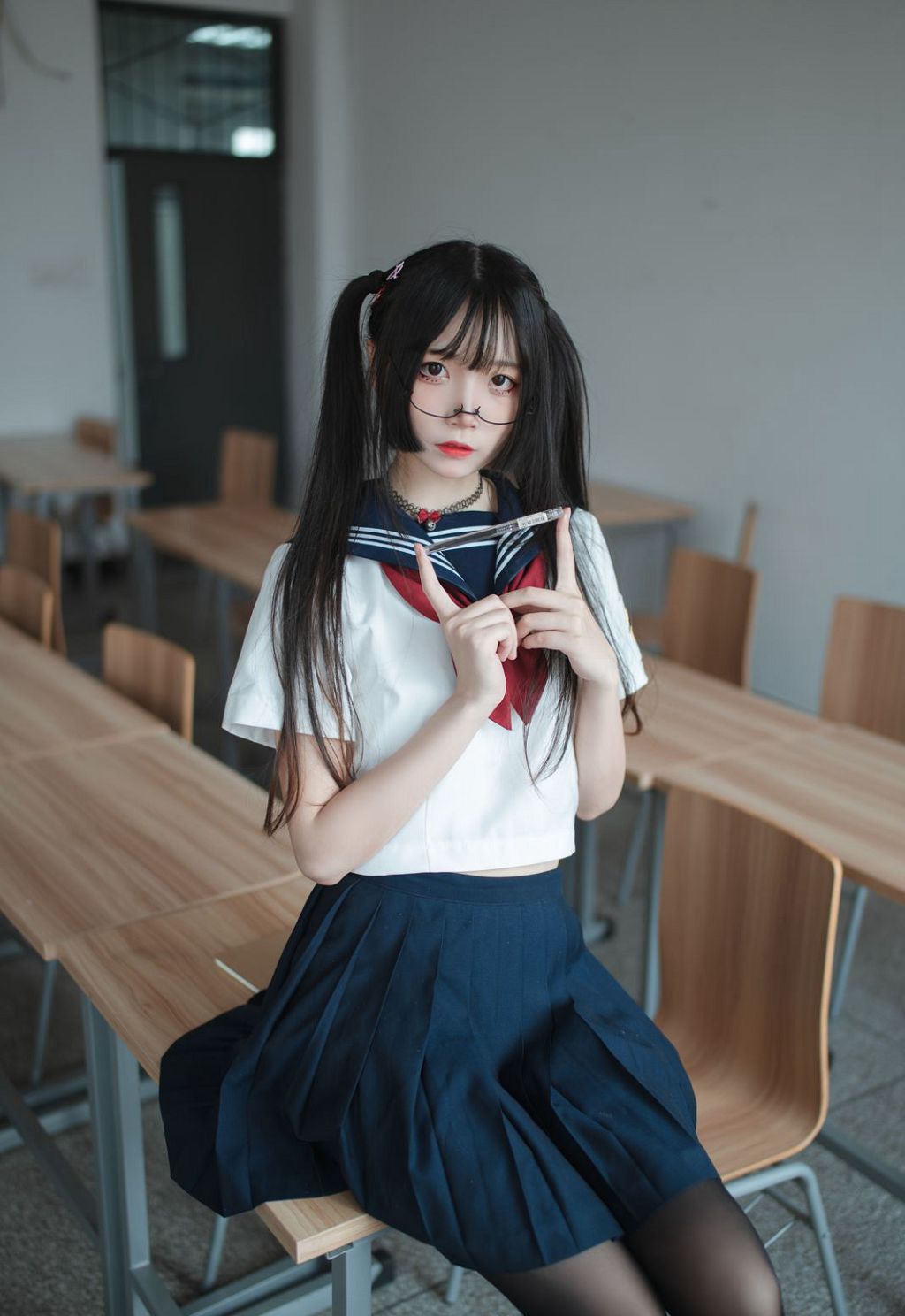 大尺度cosplay少女映画性感黑丝高清写真