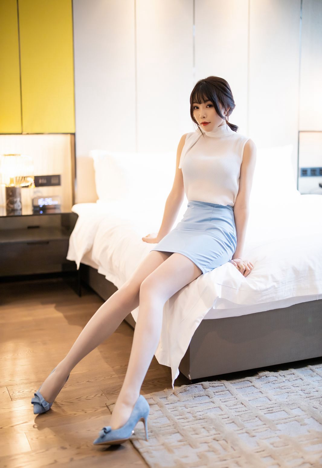 性感女神尤物芝芝Booty翘臀后入诱惑脱丝袜