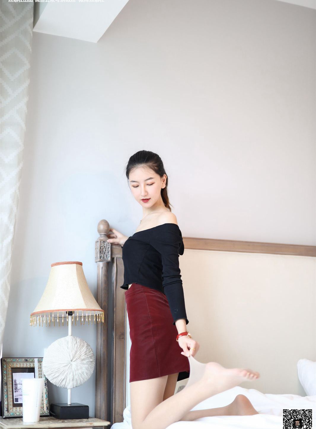 极品芭蕾美女诱惑美腿肉丝袜诱惑私房人体写真