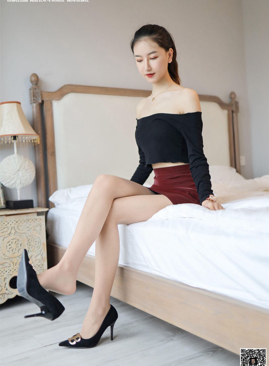 极品芭蕾美女诱惑美腿肉丝袜诱惑私房人体写真