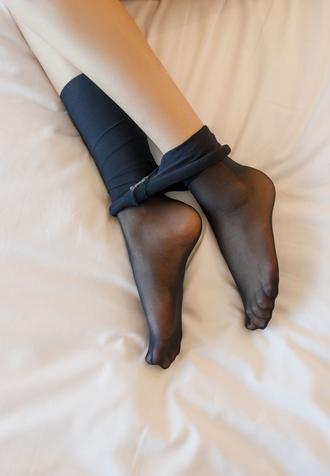 杨紫嫣极品尤物喷血透明诱人黑丝美腿性感玉足