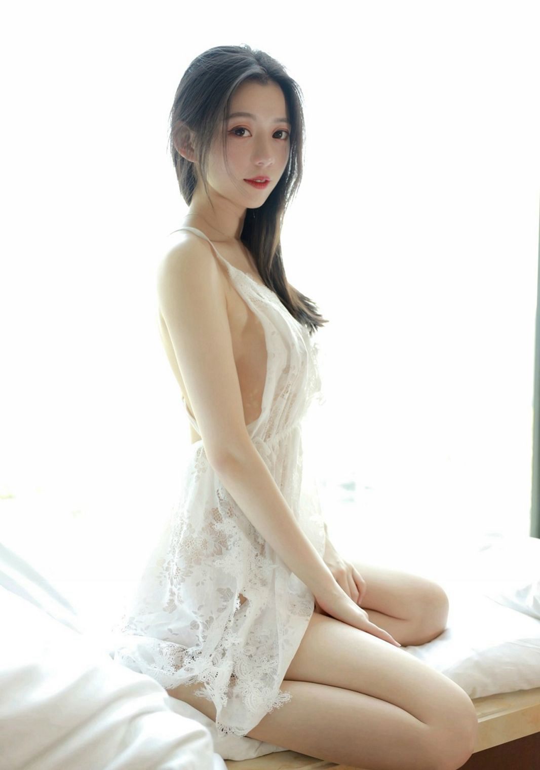 言沫完美青秀美女超诱惑美腿肉丝袜蕾丝情趣写真