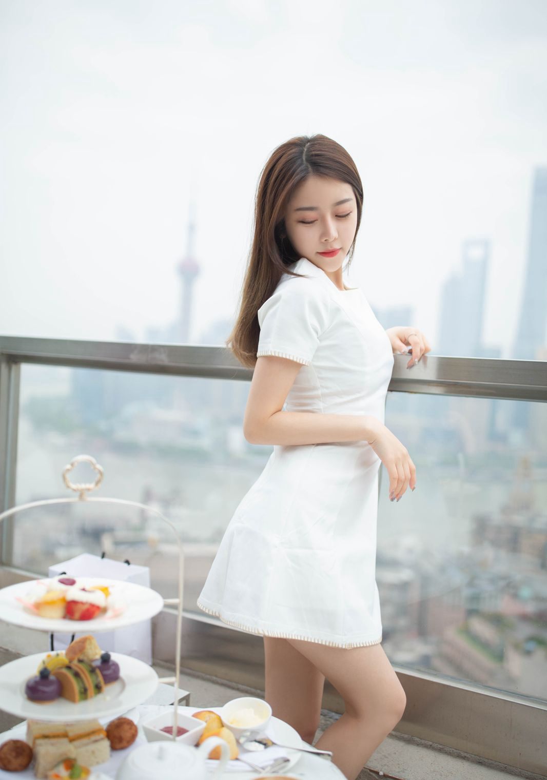 夏诗诗Sally性感长腿丰满大奶火辣身材尤物写真