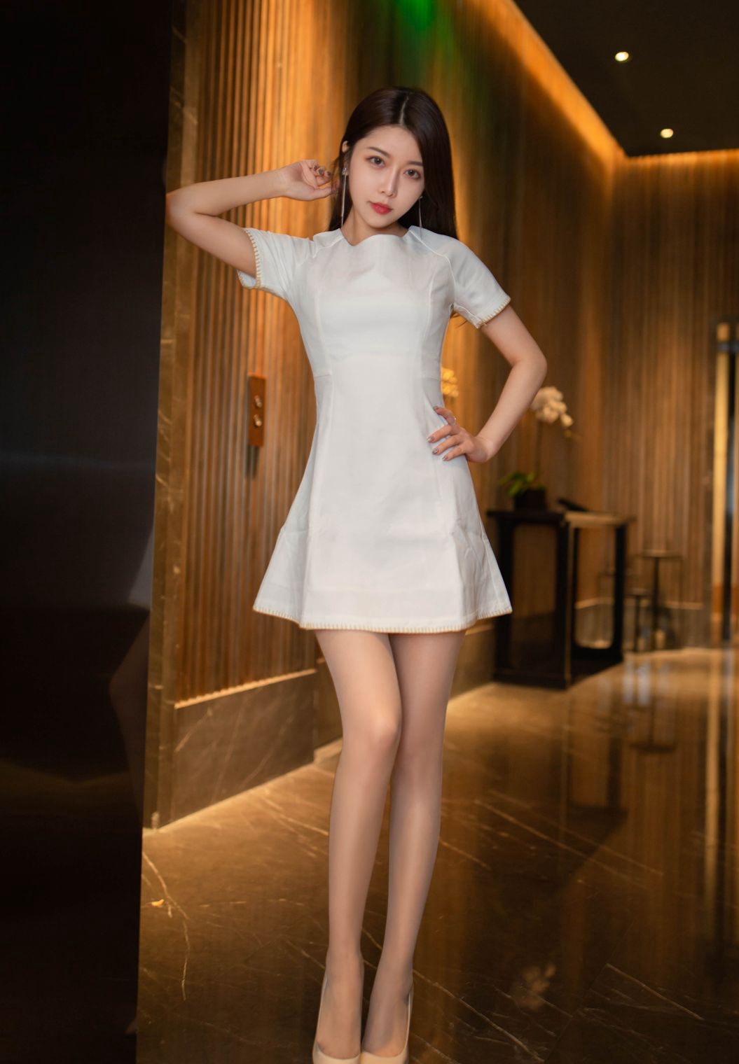 夏诗诗Sally性感长腿丰满大奶火辣身材尤物写真