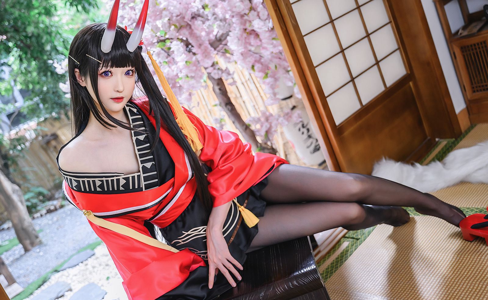 cospiay福利大尺度黑丝诱惑性感玉足