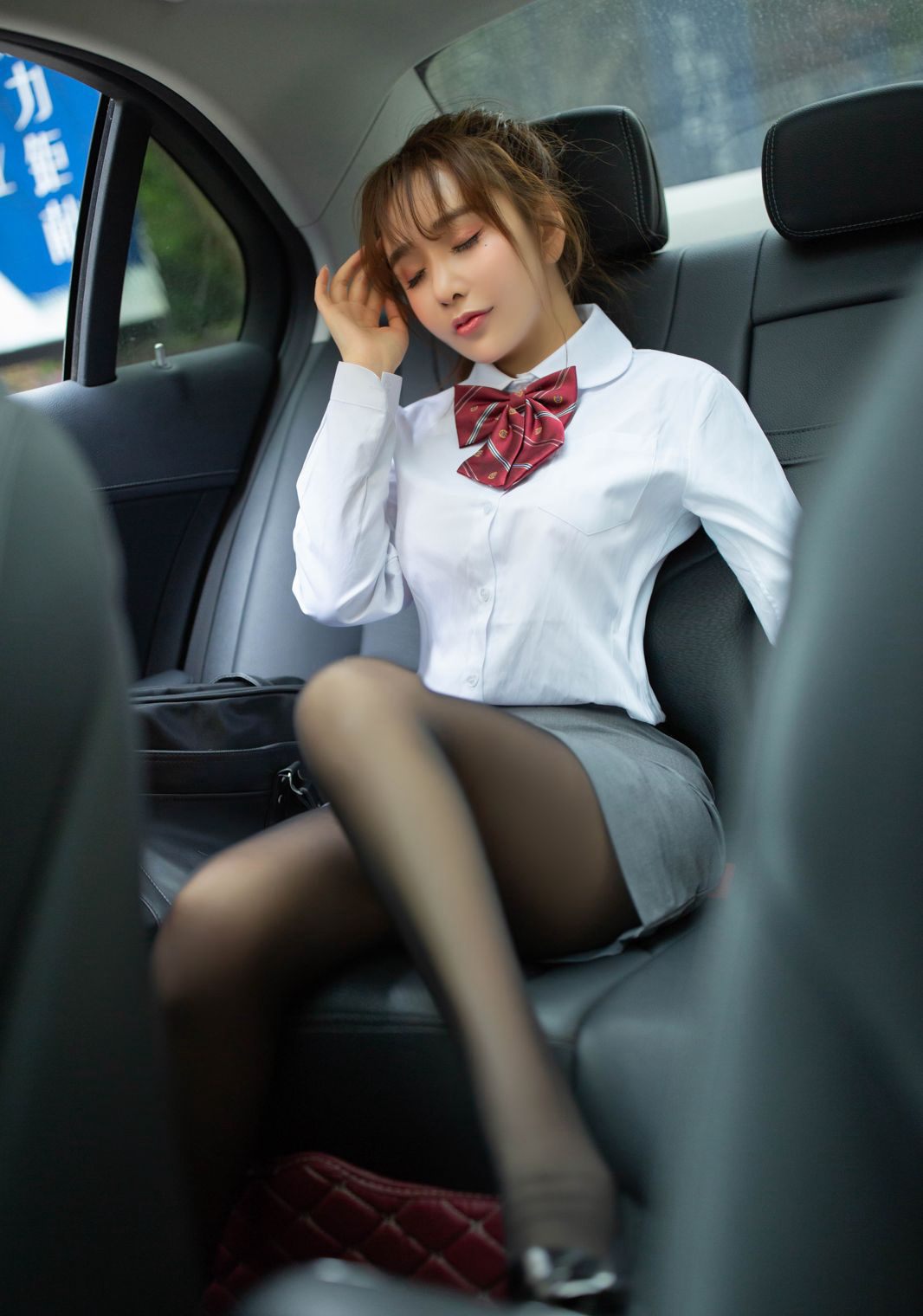 陶喜乐_lele空姐制服无圣光黑丝短裙丝袜美臀