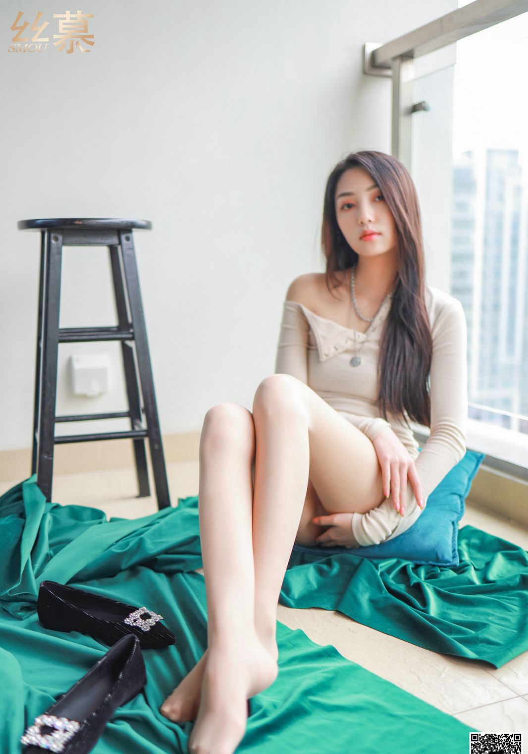 完美高颜值美女肉丝袜美腿玉足高清私房