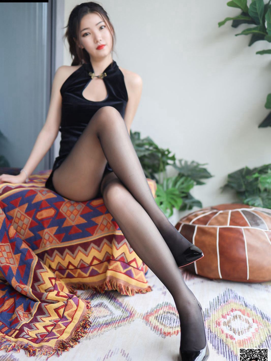 黑丝美女诱惑高跟性感玉足高清写真图片