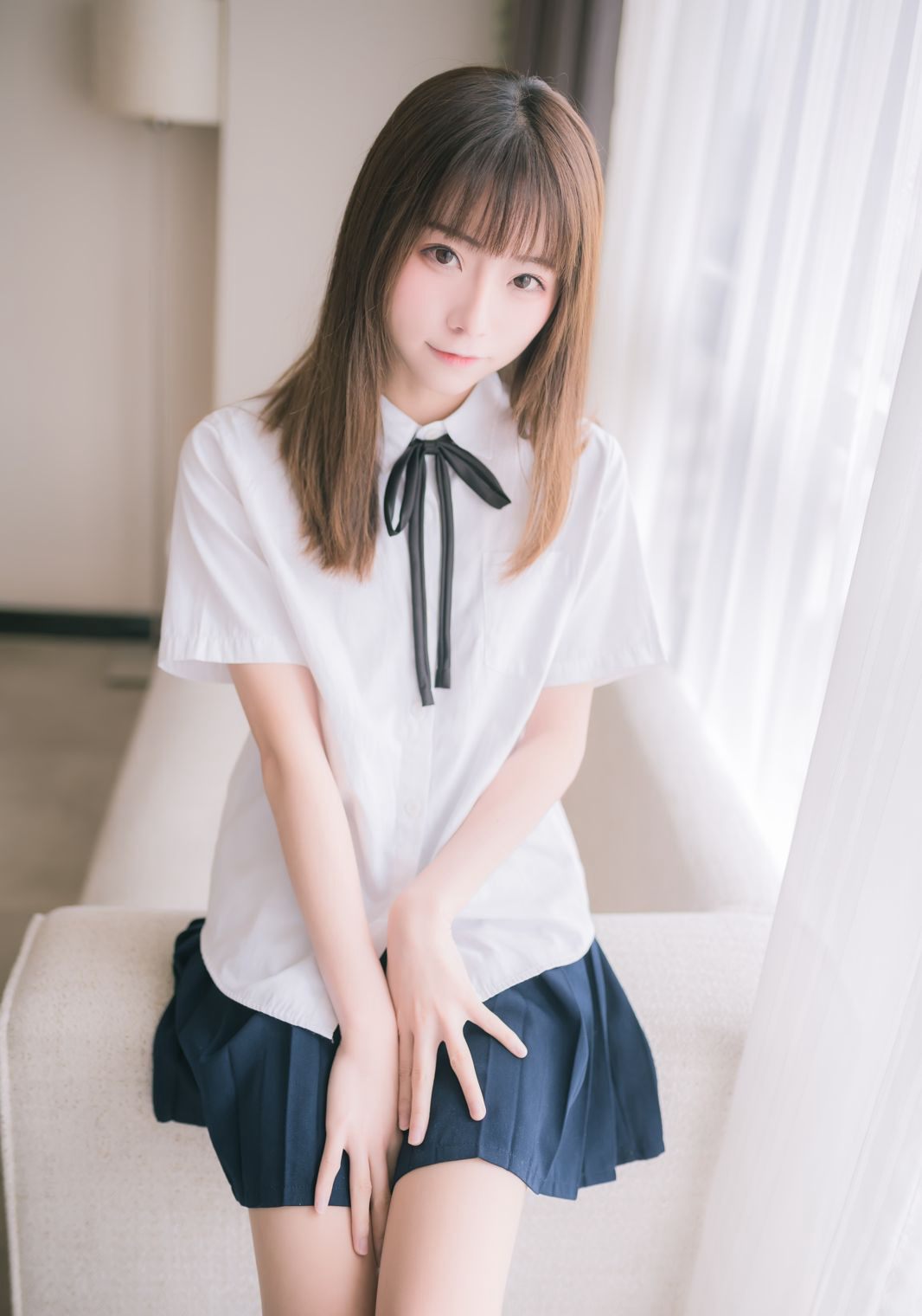 Kitaro_绮太郎大尺度脱丝袜美腿性感制服短裙写真