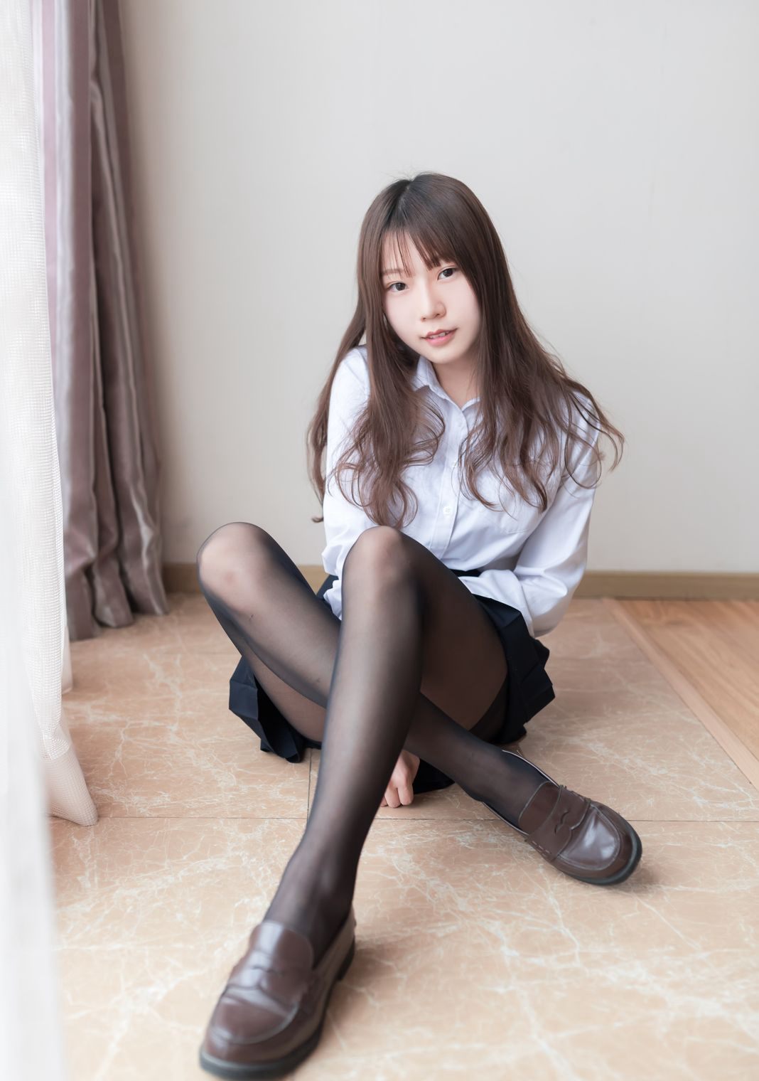 性感制服Cosplay美女大尺度香草喵露露黑丝图