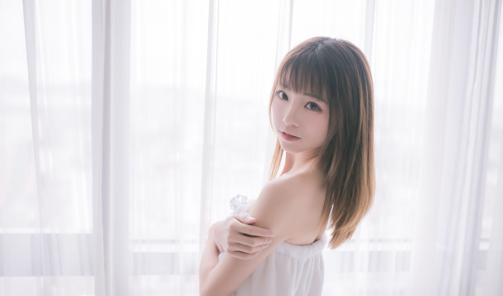 浴室美女大尺度cos无下限福利mm美腿图片