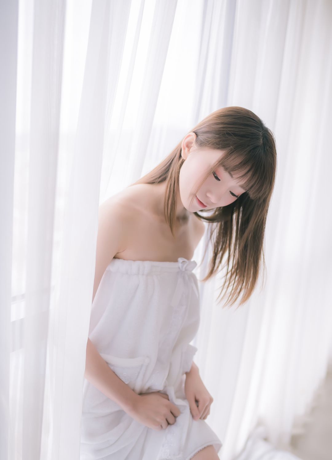 浴室美女大尺度cos无下限福利mm美腿图片