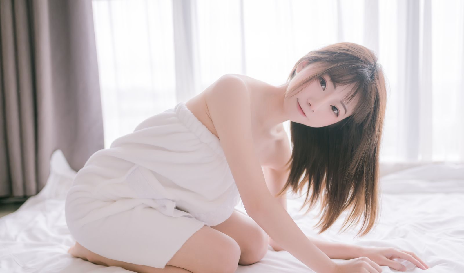 浴室美女大尺度cos无下限福利mm美腿图片