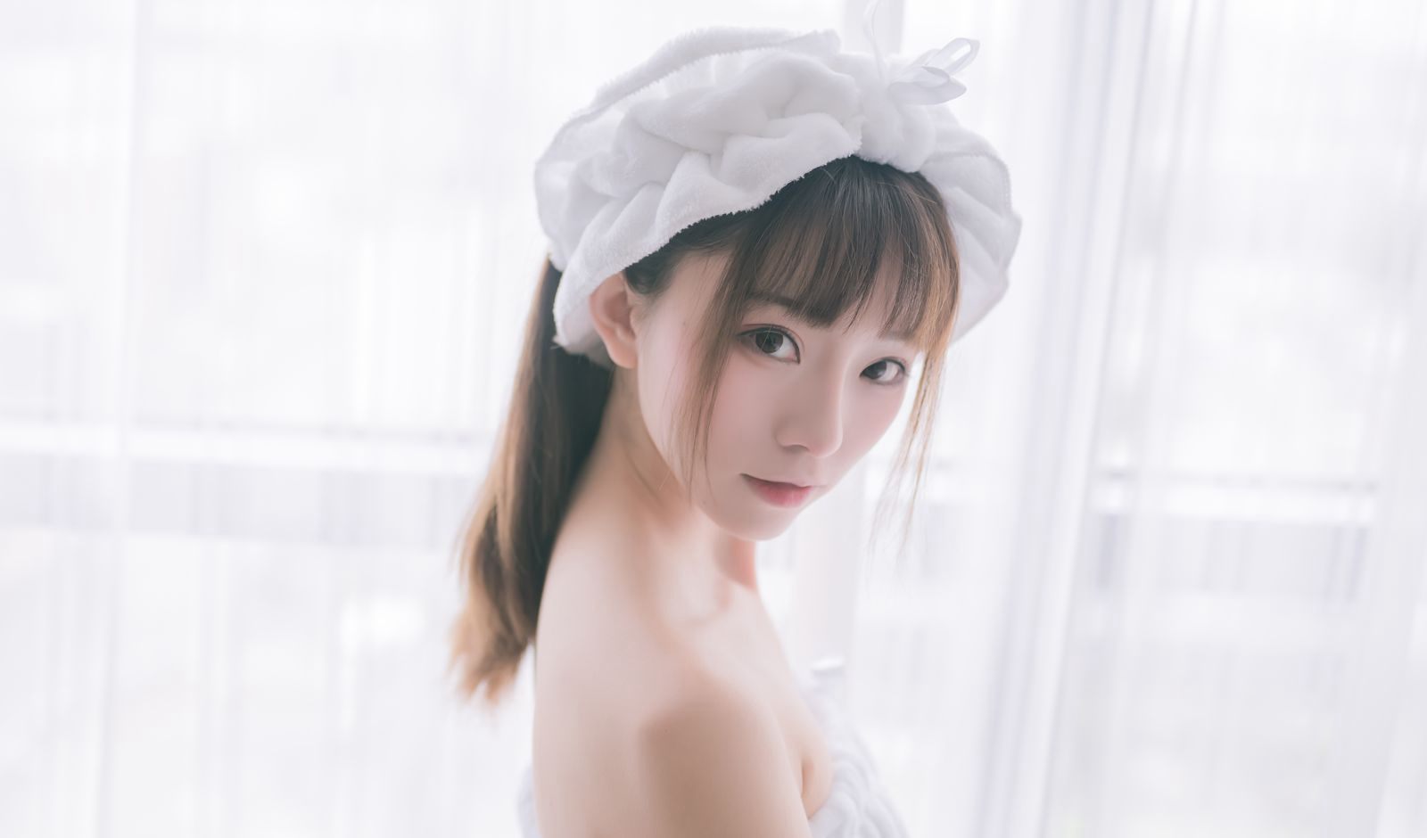 浴室美女大尺度cos无下限福利mm美腿图片