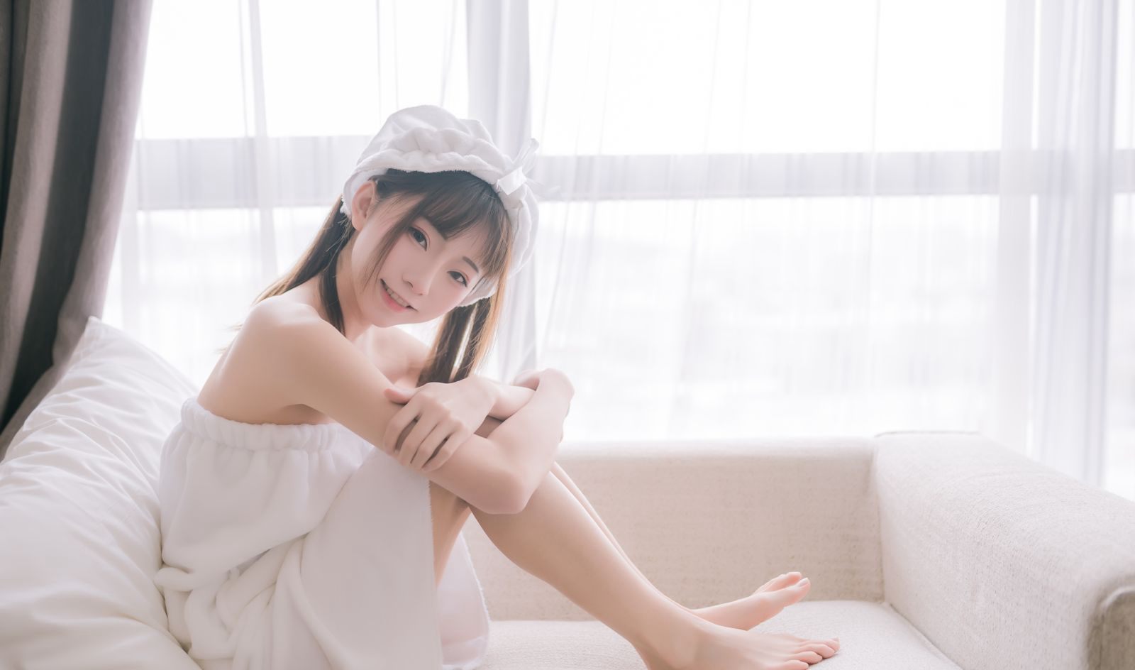 浴室美女大尺度cos无下限福利mm美腿图片