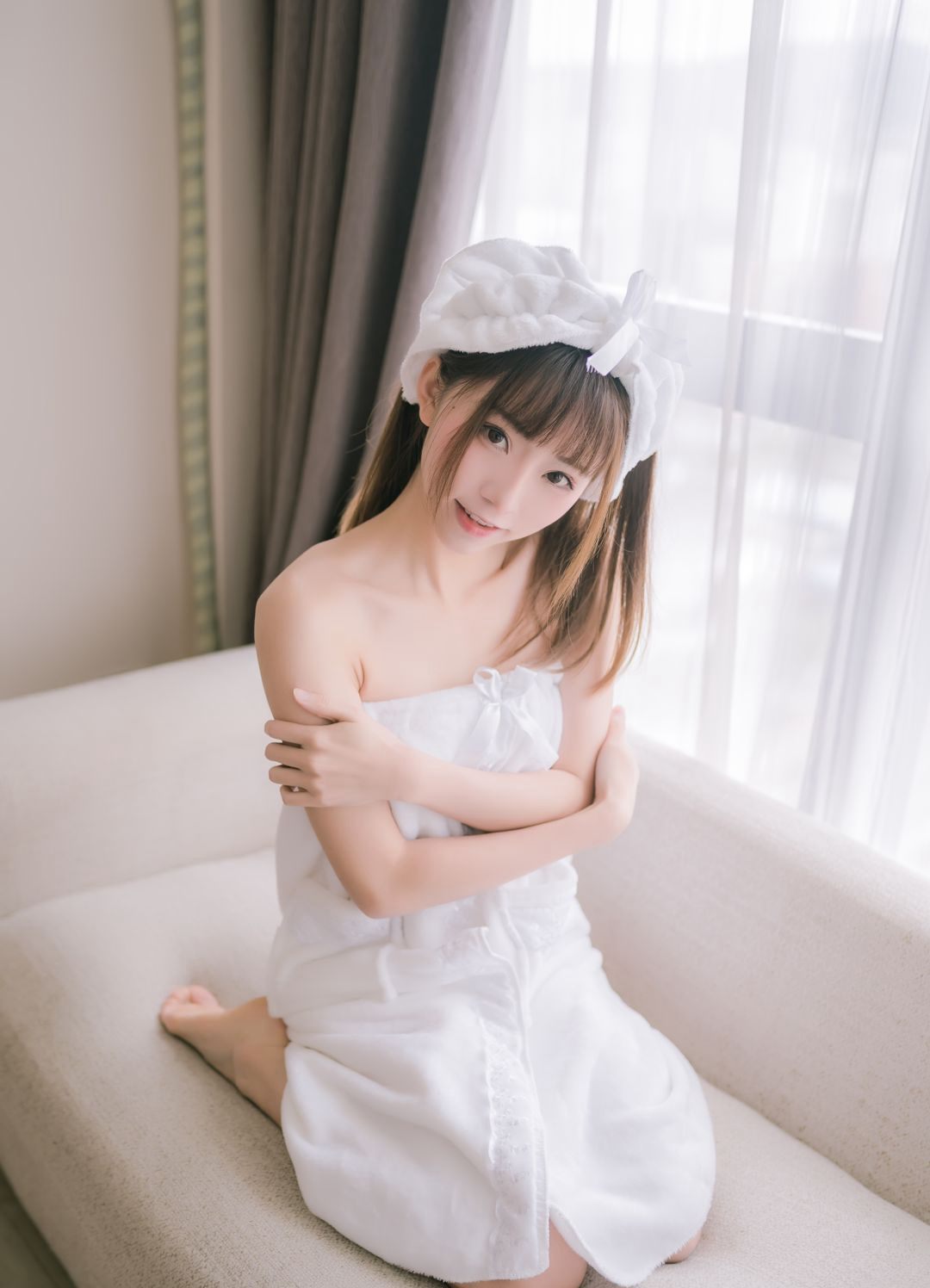 浴室美女大尺度cos无下限福利mm美腿图片