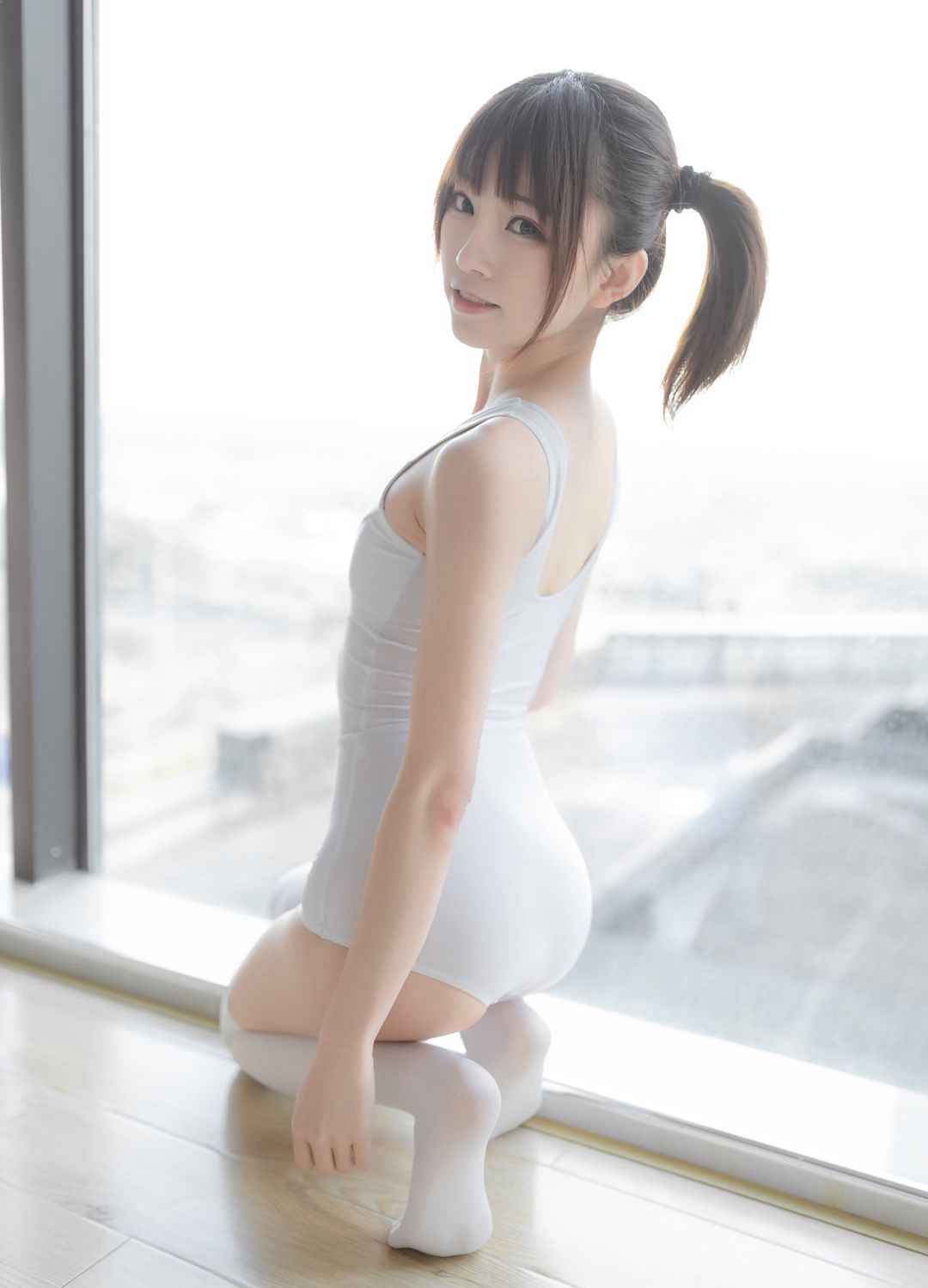 大尺度jk白丝超污Cosplay福利诱惑白丝袜图