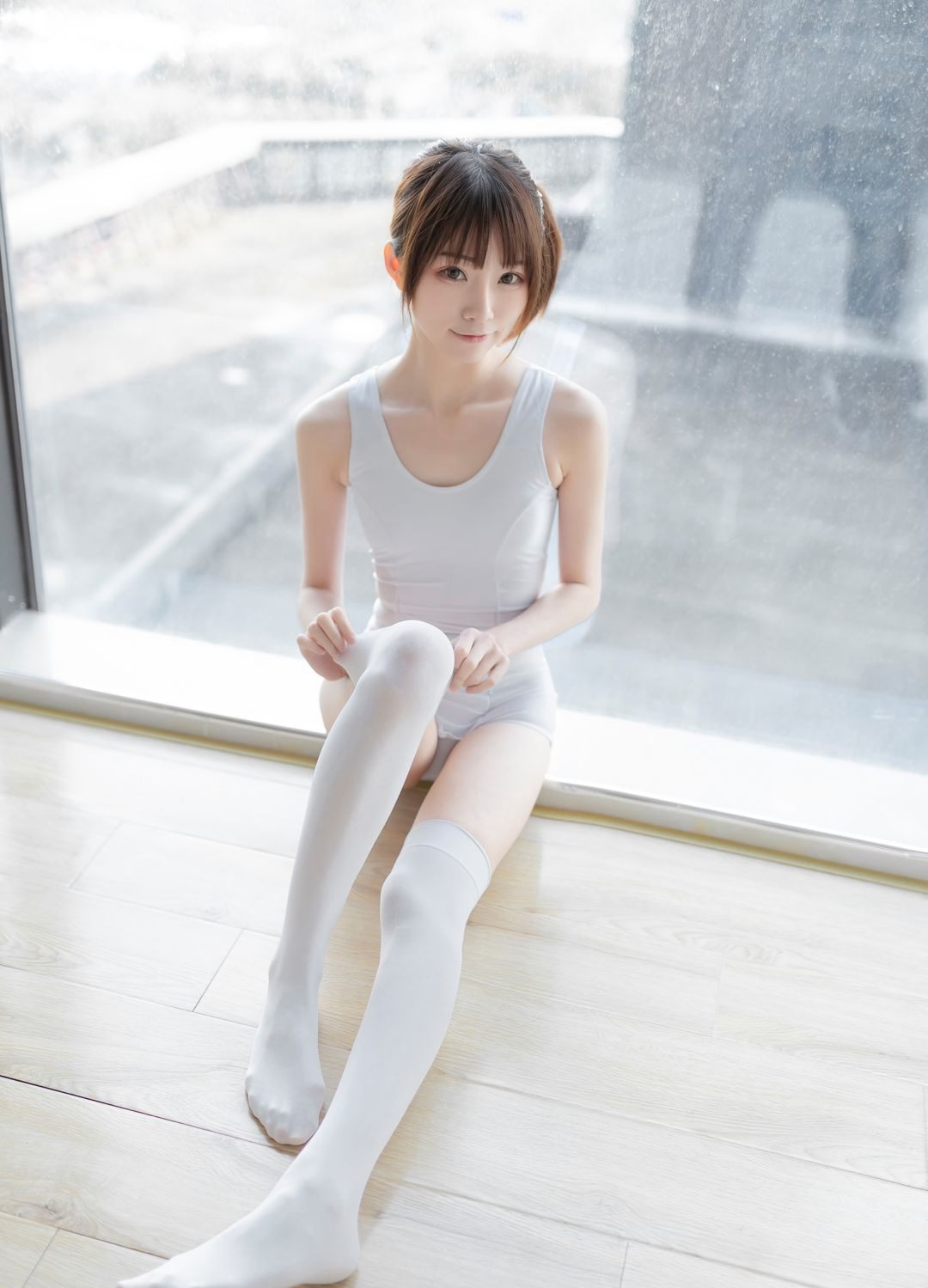 大尺度jk白丝超污Cosplay福利诱惑白丝袜图