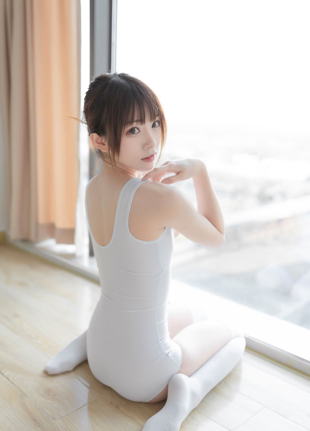 大尺度jk白丝超污Cosplay福利诱惑白丝袜图