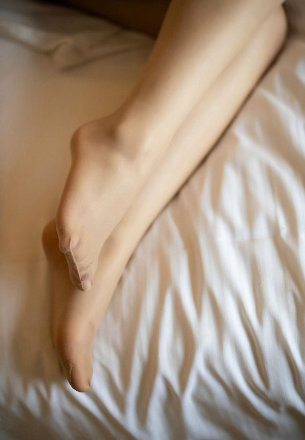 臀控福利绯月樱肉丝无内丝袜高跟美腿极品美臀图片