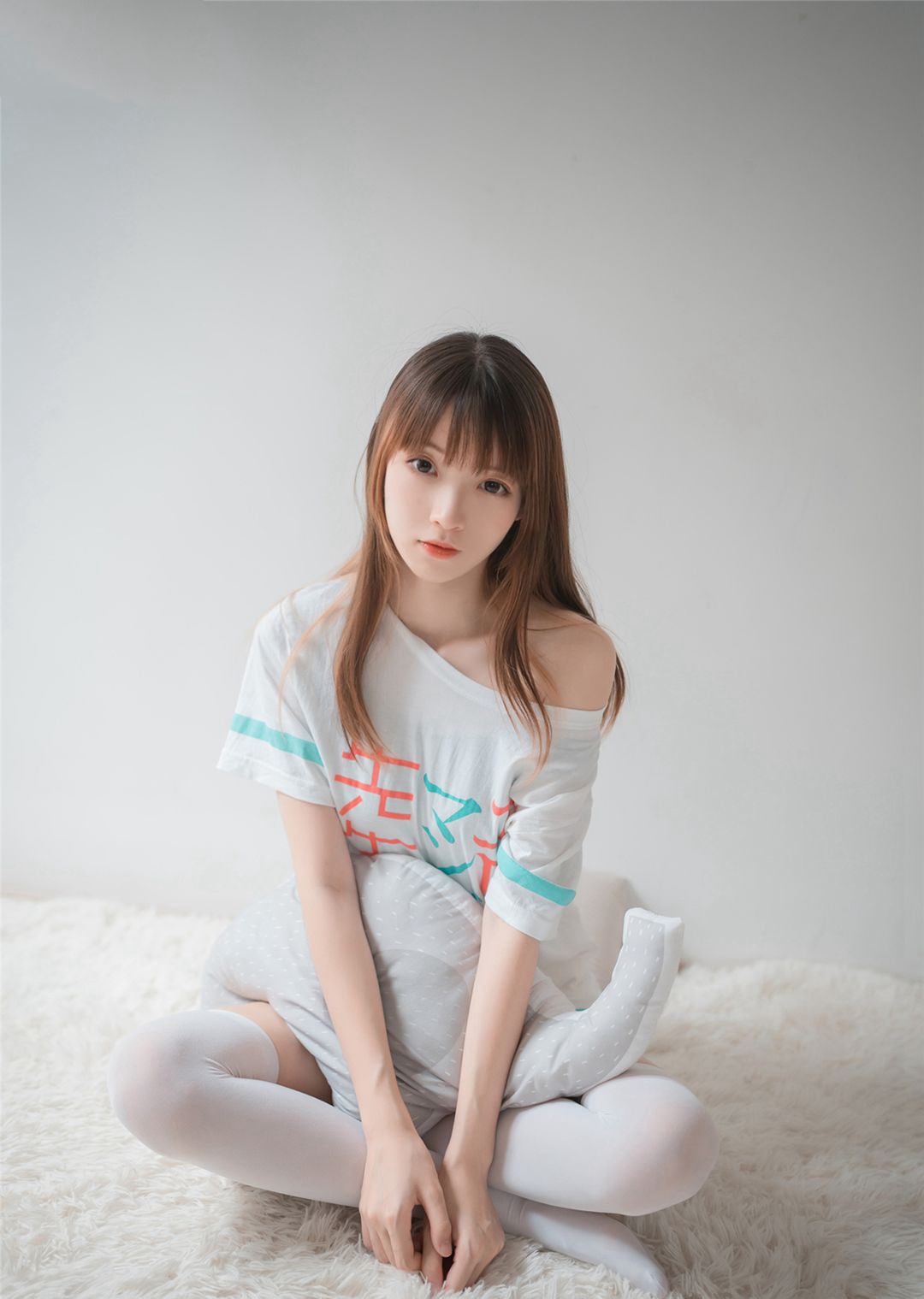 白丝足控极品美腿Cosplay美女大尺度性感写真