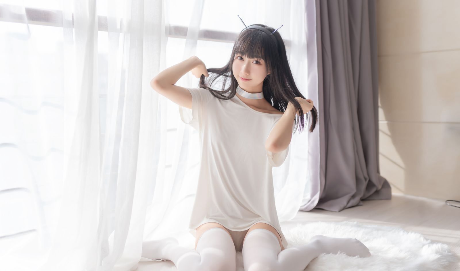 Cosplay极品黑丝大尺度超污白丝美腿美女福利图