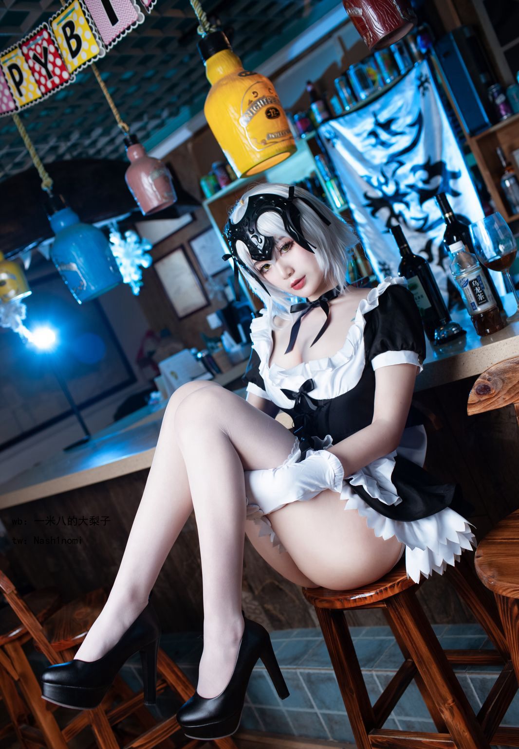 一米八的大梨子Cosplay大尺度超薄白丝袜高跟福利