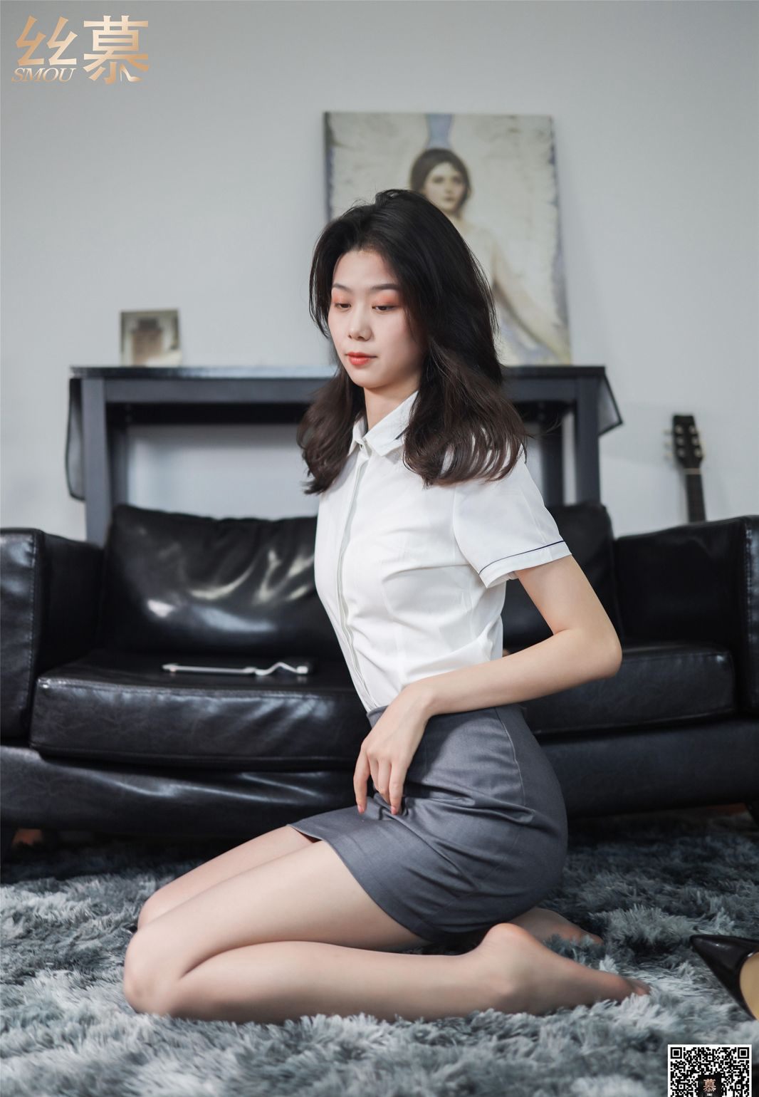 超性感灰丝袜美腿高清玉足制服美女脱丝袜图