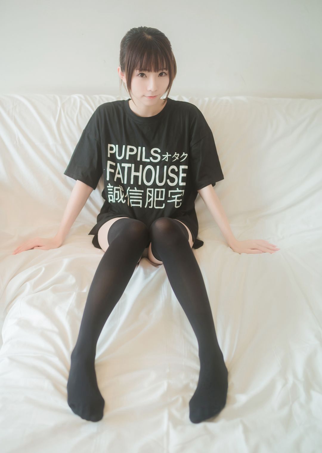 JK制服美女性感黑色过膝袜Cosplay大尺度图片