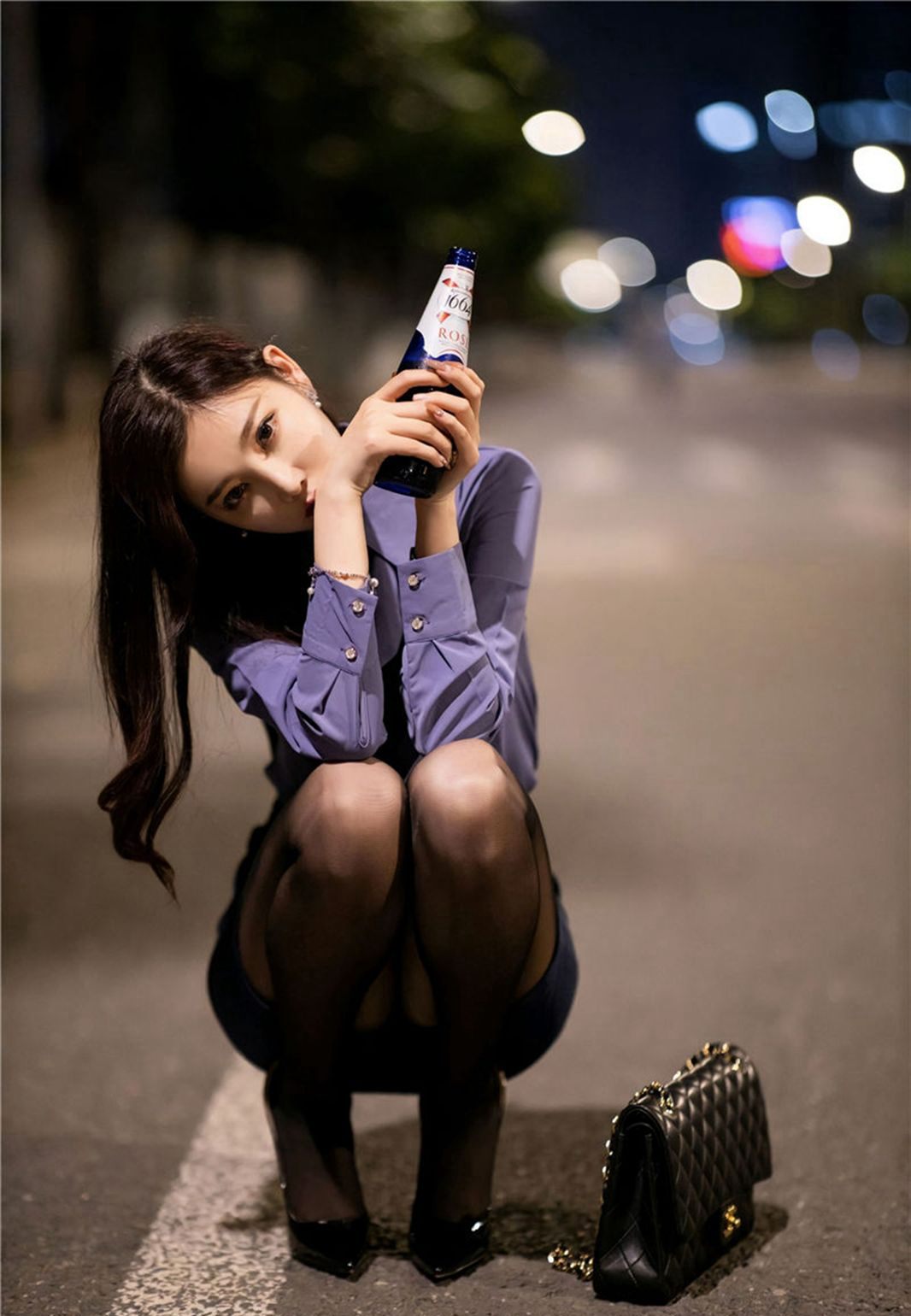 晚上偶遇醉酒的性感黑丝制服诱惑美女嫩模杨晨晨sugar