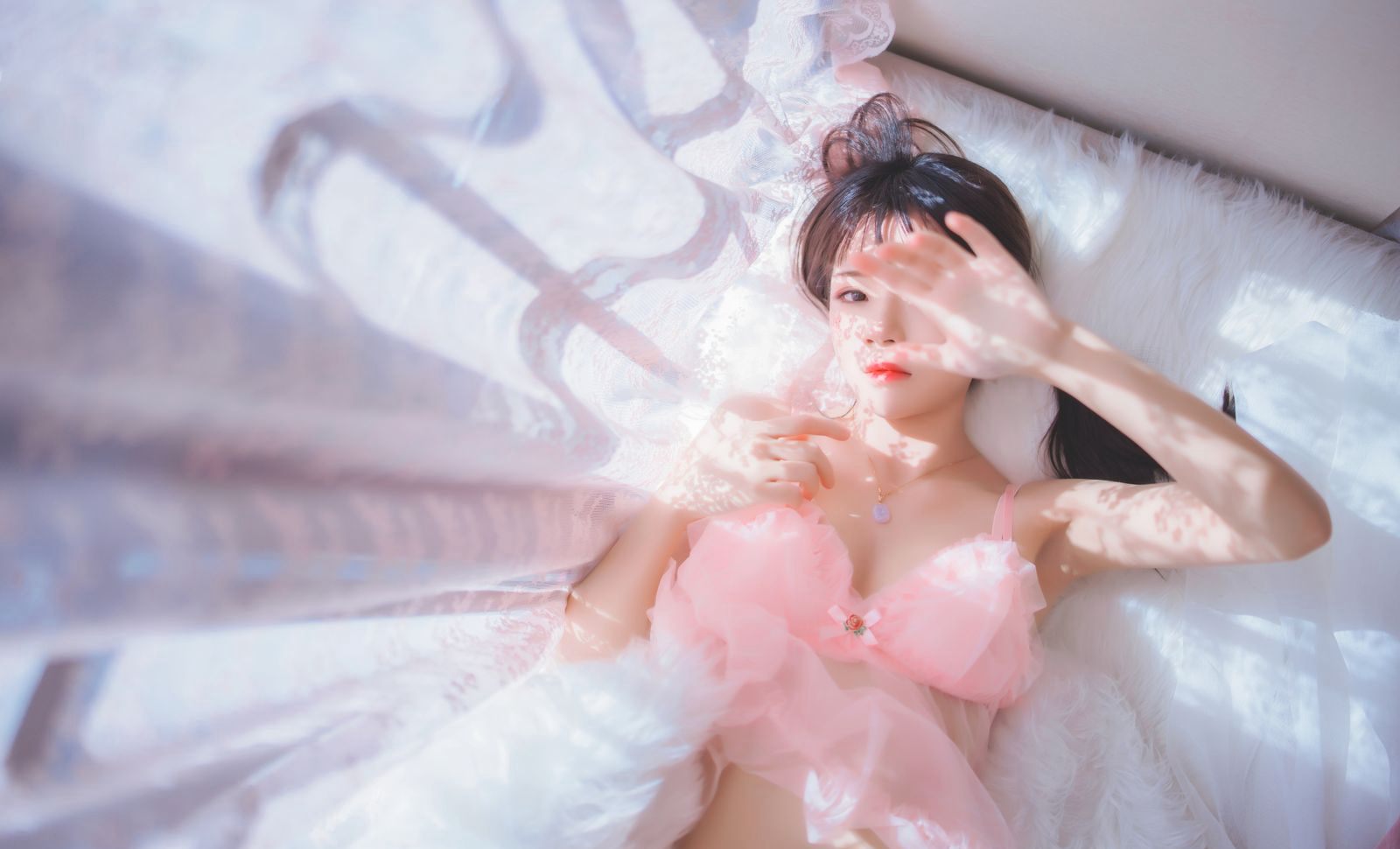 性感粉嫩的Cosplay美女极品白丝足控森罗财团