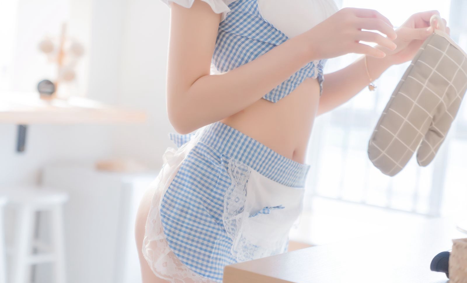 JK白丝袜美腿高颜值嫩白皮肤coser大尺度Cosplay