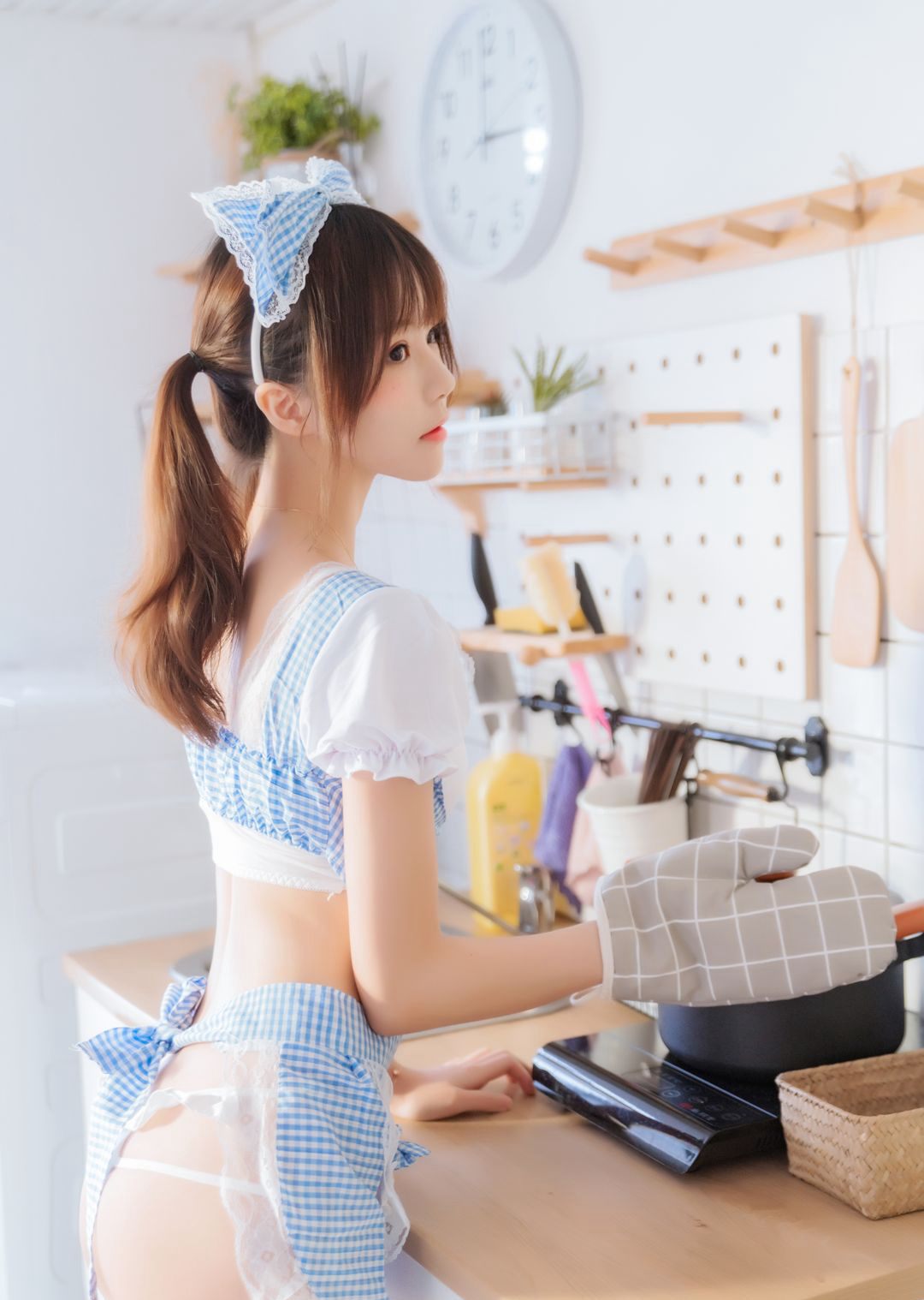 JK白丝袜美腿高颜值嫩白皮肤coser大尺度Cosplay