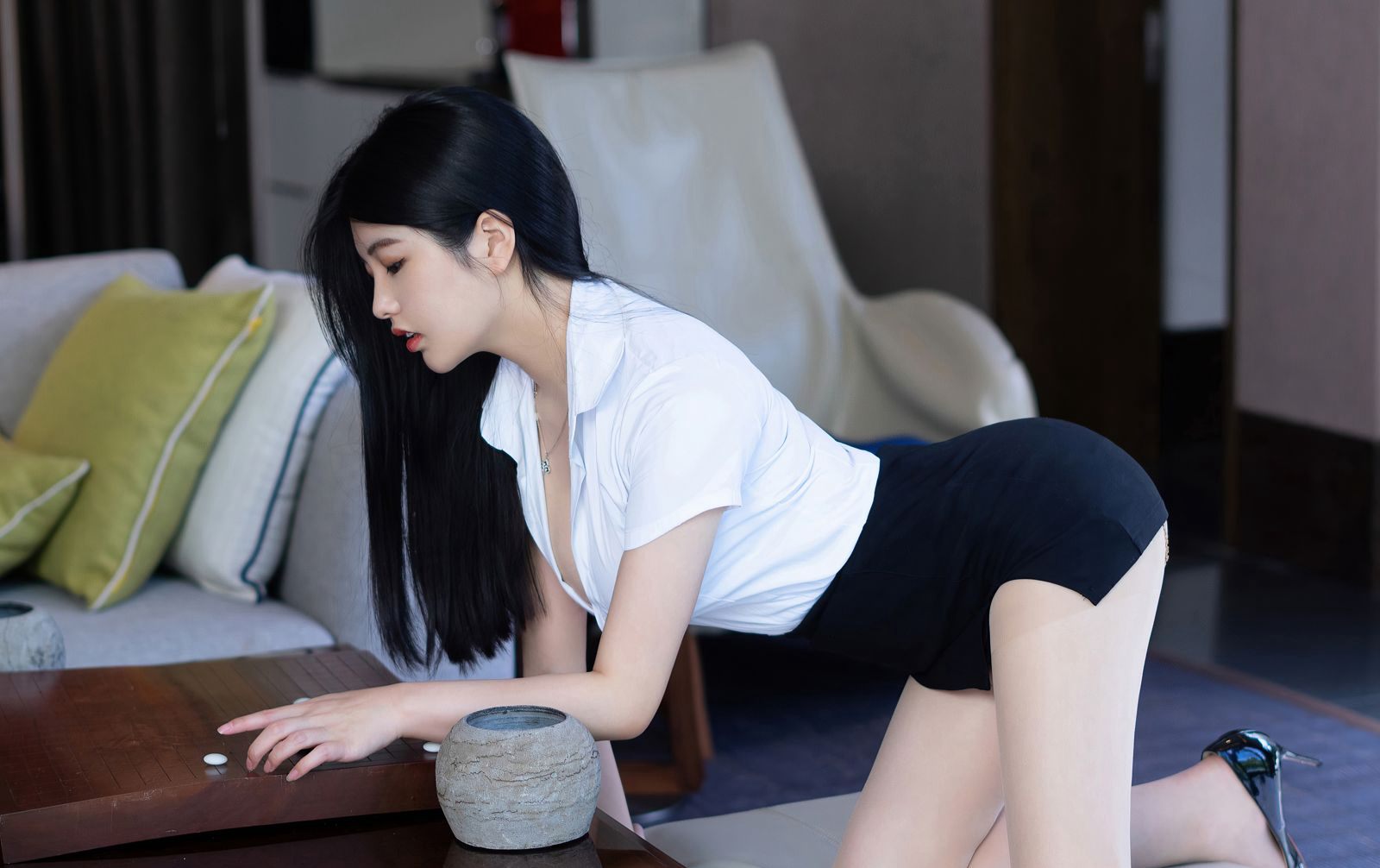 超高颜值嫩妹子性感超大巨乳制服诱惑微胖女神