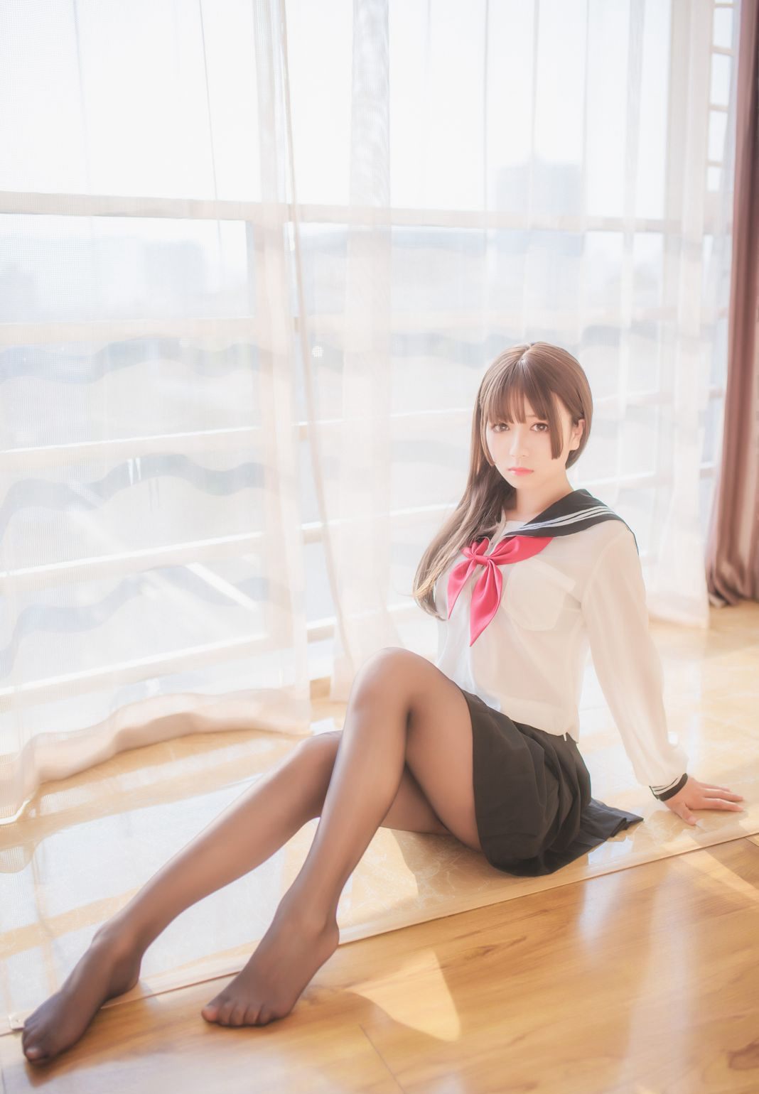 cos美女白金大尺度超污福利黑丝袜清新美图玉足图片