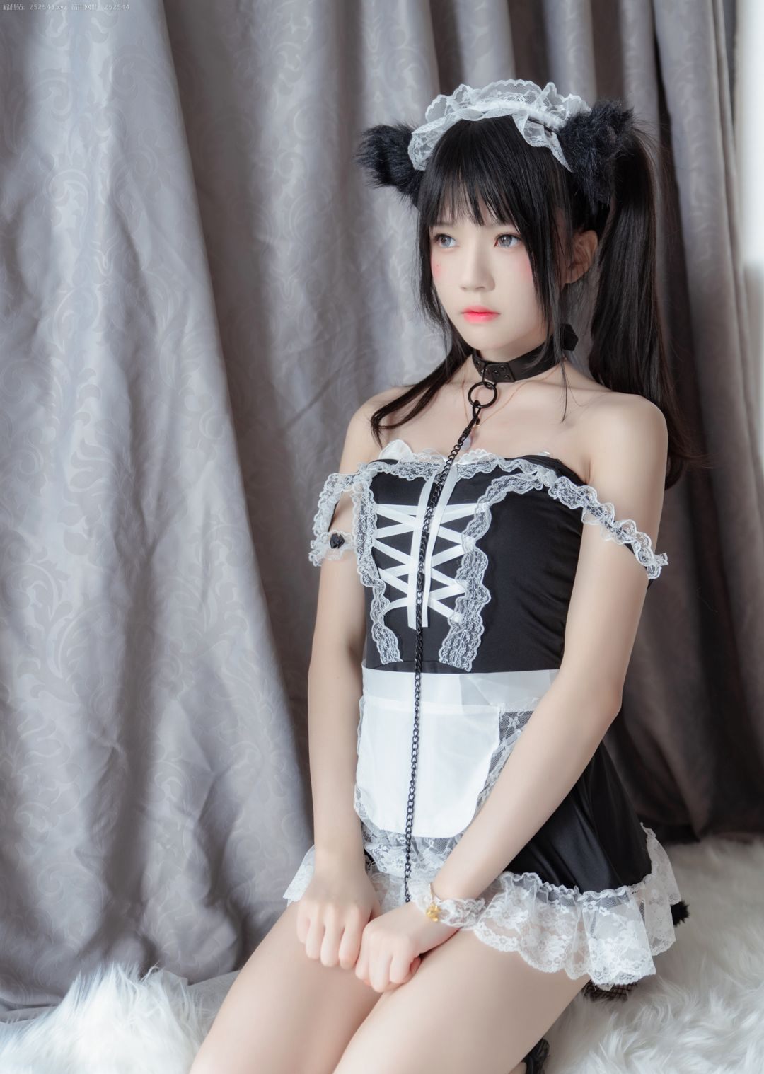 网袜白嫩美腿女仆装桜桃喵2020最新图片诱惑大尺度COSPLAY高清